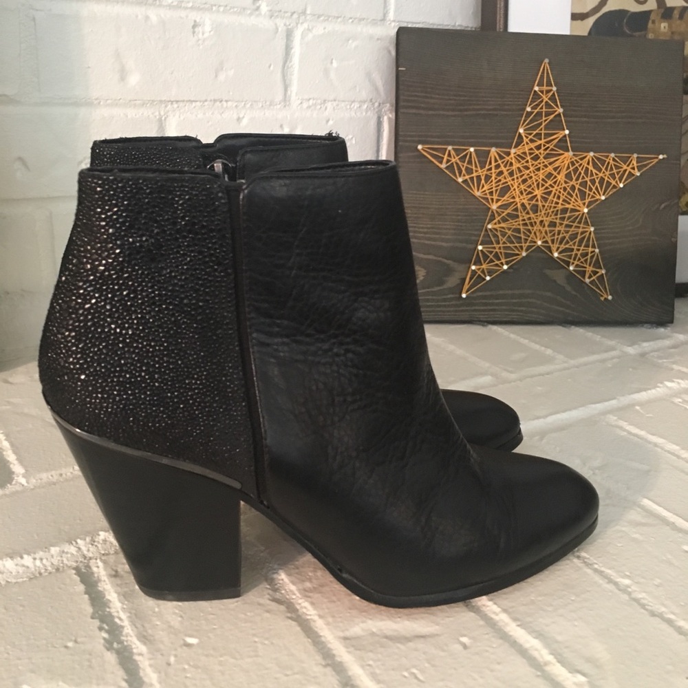 Dolce Vita Black Booties